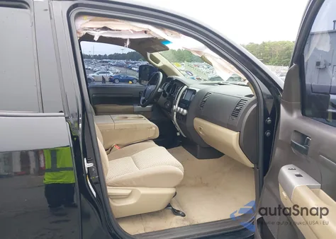 2008 Toyota Tundra Base 5.7L V8 из США, поврежденный, VIN 5TFCV54118X008528